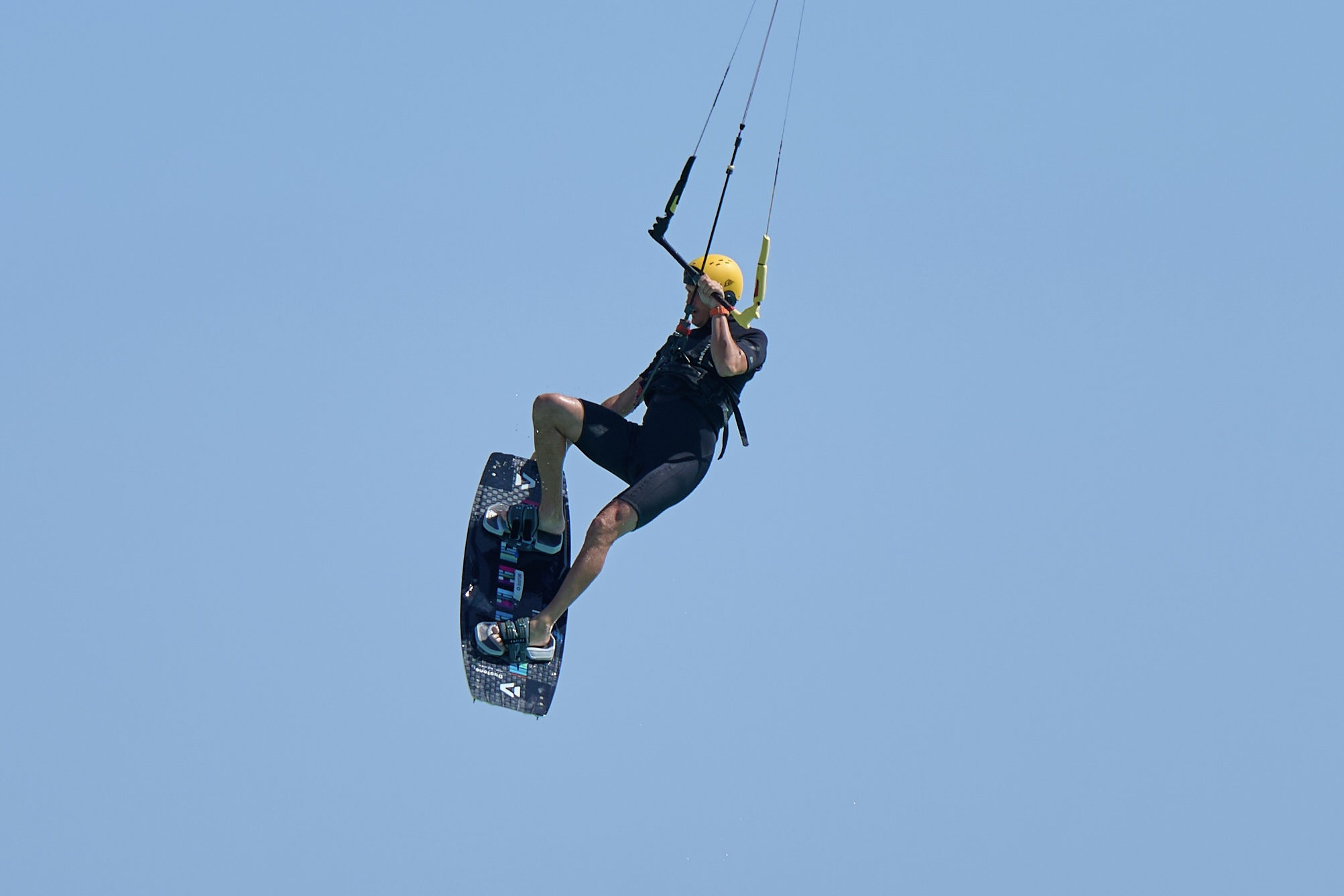Pro kitesurfing lesson Koh Phangan — advanced jump coaching on flat water lagoon